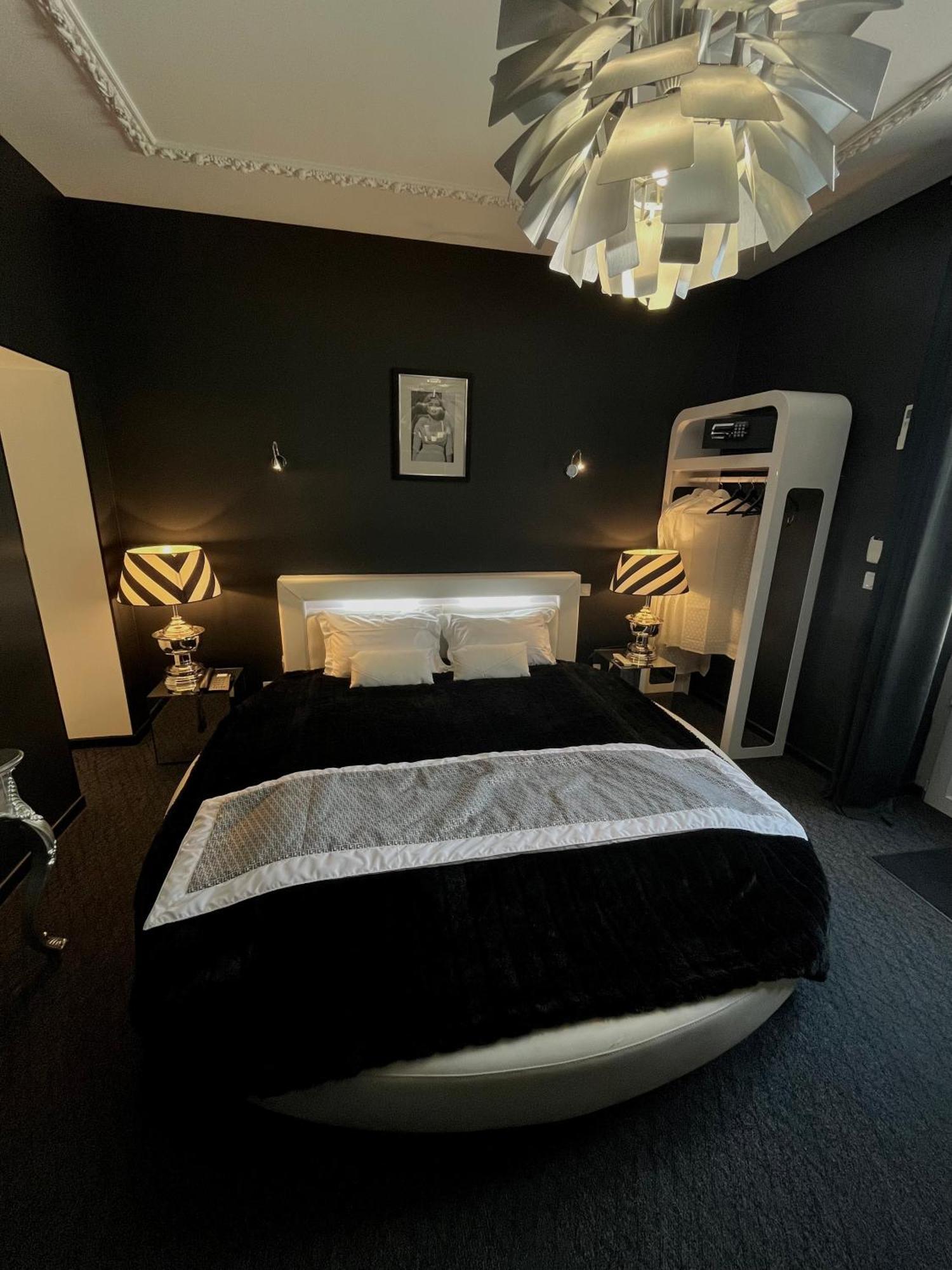 Art Hotel Rochecorbon Ngoại thất bức ảnh