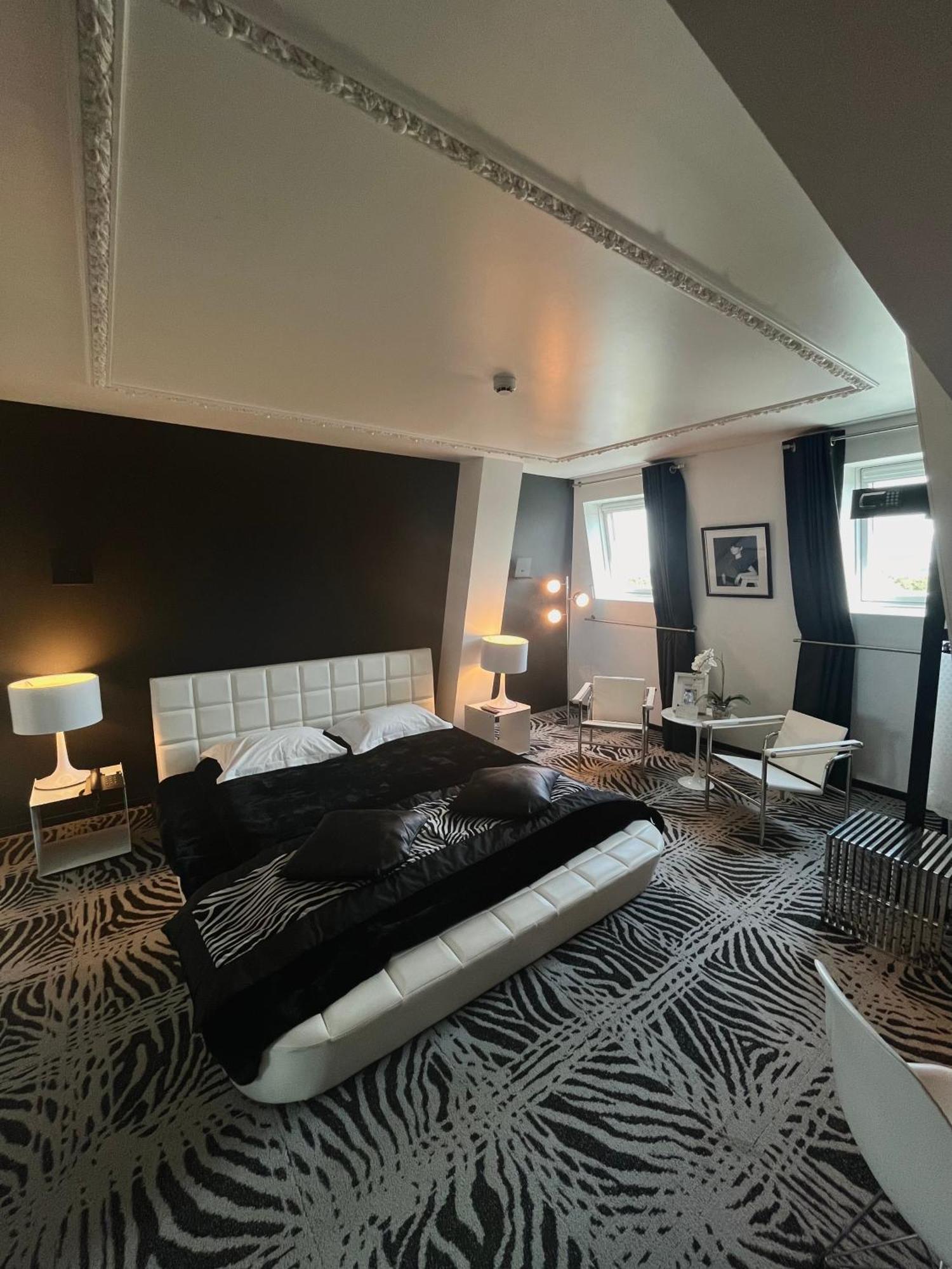 Art Hotel Rochecorbon Ngoại thất bức ảnh