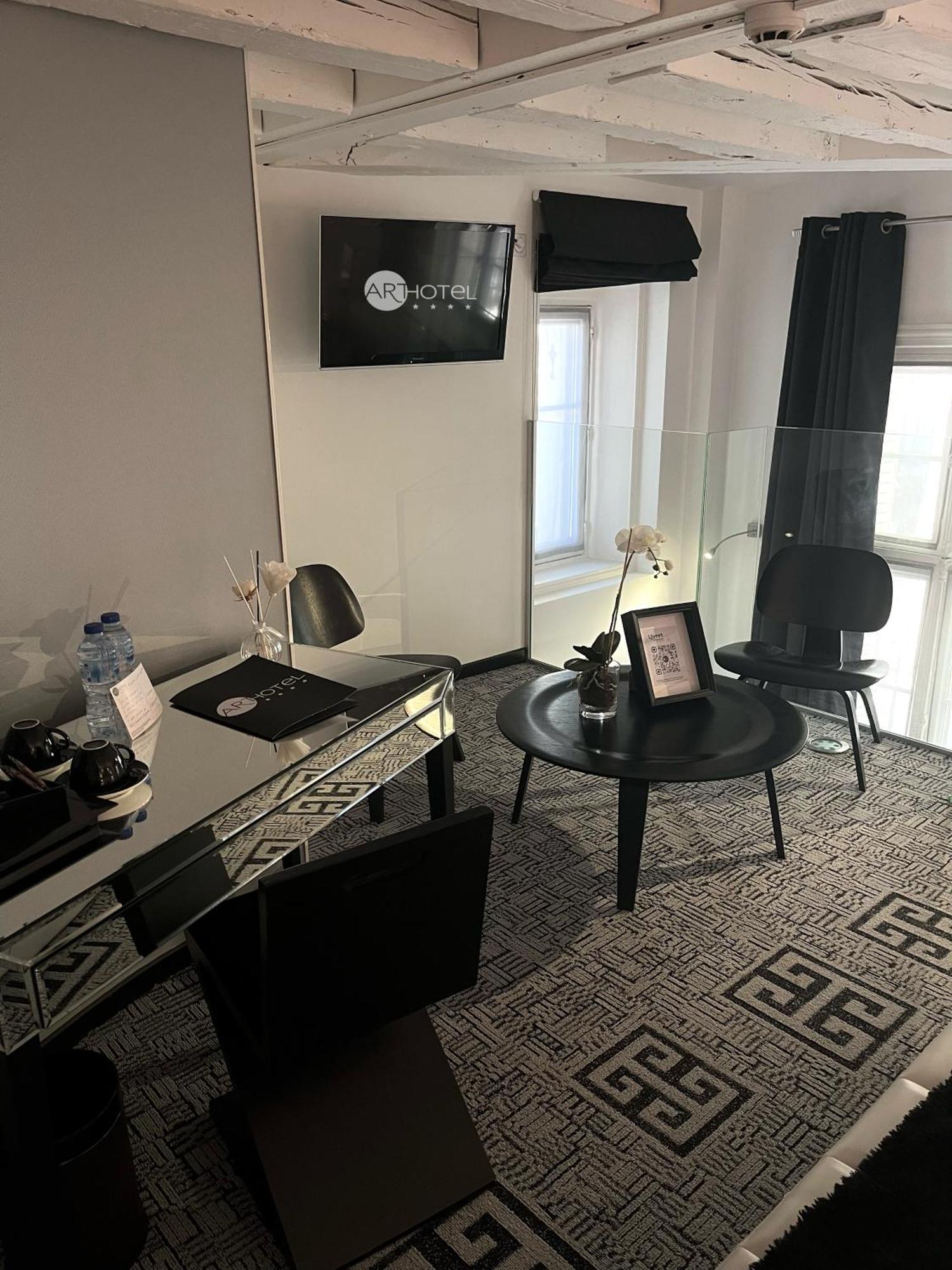 Art Hotel Rochecorbon Ngoại thất bức ảnh